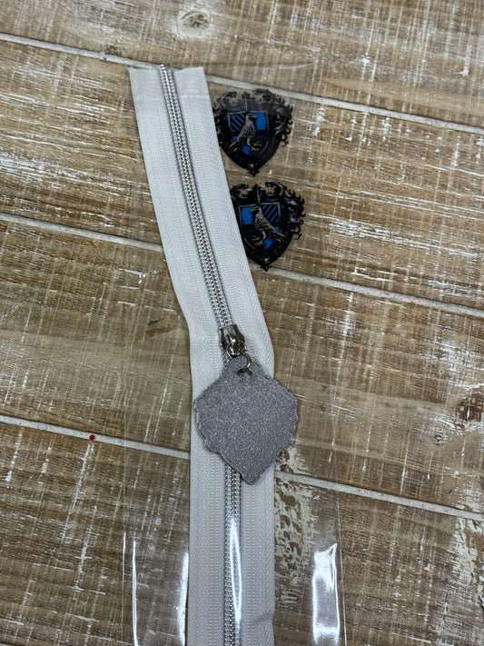 Assorted Zippers with Pulls
